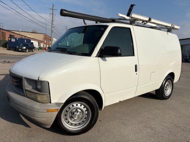 GMC Safari