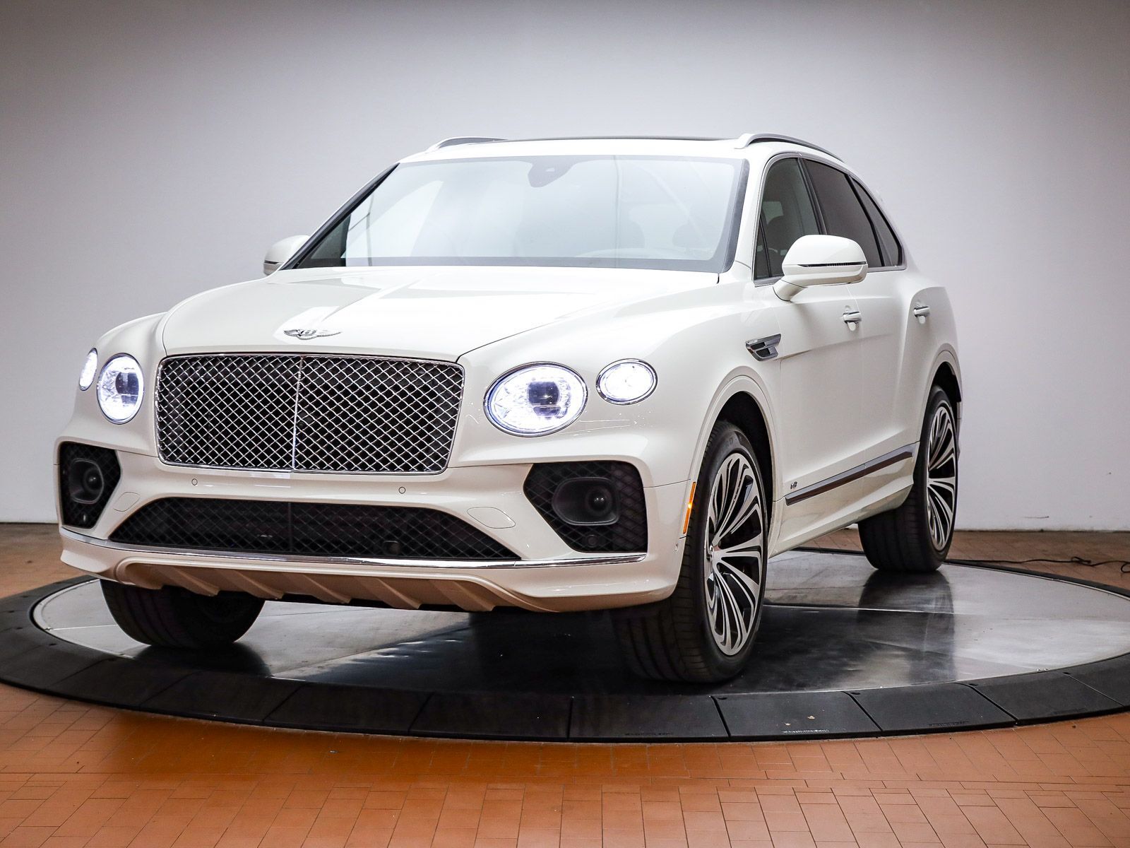 2021 BENTLEY Bentayga V8