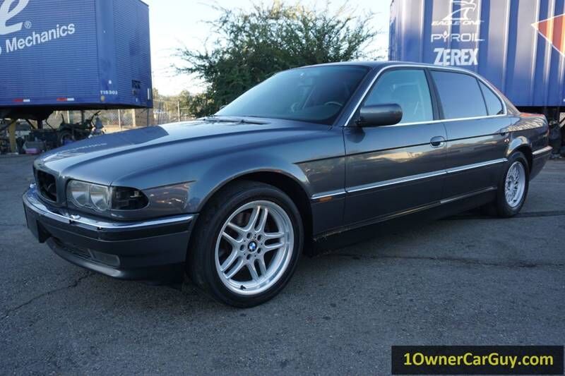 2000 BMW 7 Series