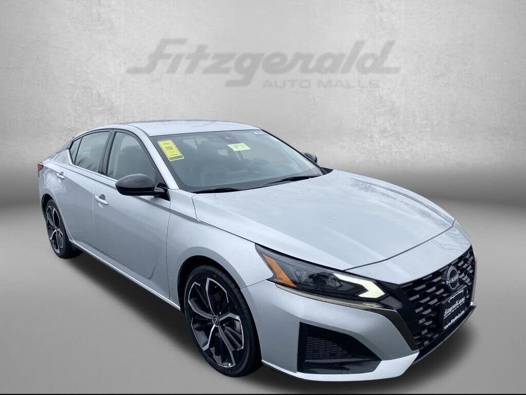 2024 NISSAN Altima