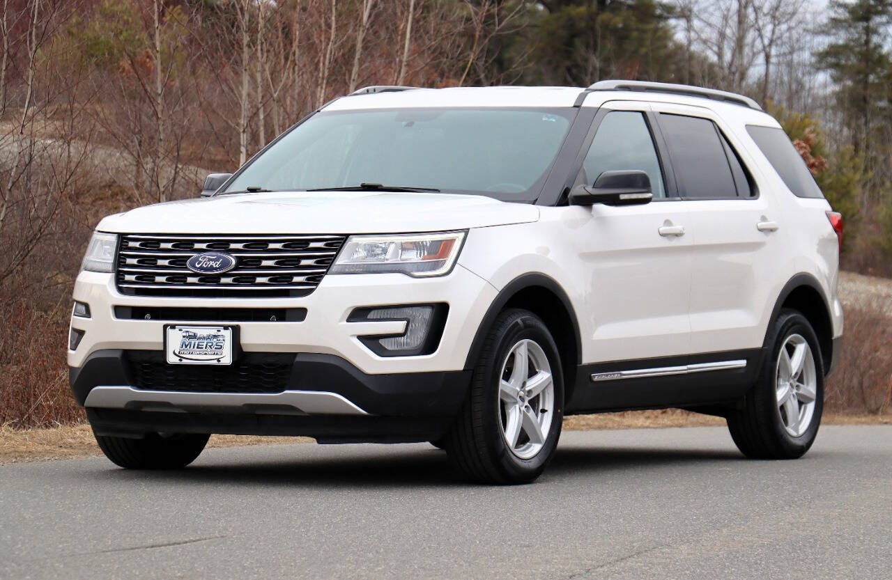 2017 FORD Explorer