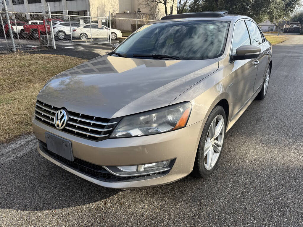 2015 VOLKSWAGEN Passat
