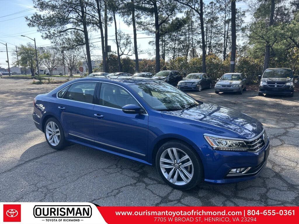 2017 VOLKSWAGEN Passat