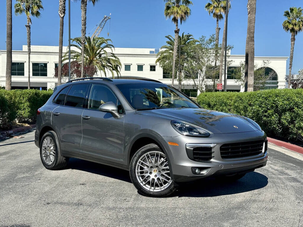 2016 PORSCHE Cayenne