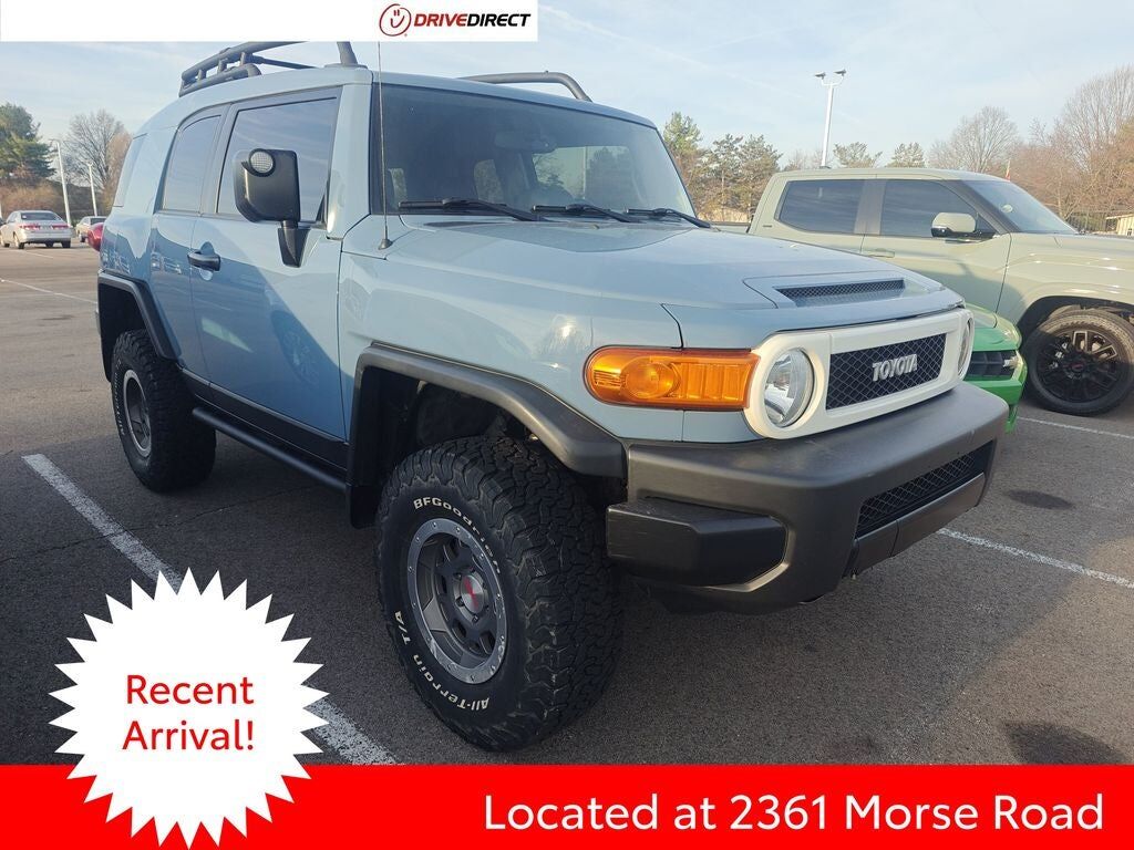 2014 TOYOTA FJ Cruiser