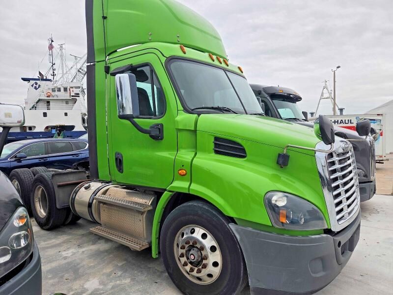 2019 FREIGHTLINER Cascadia