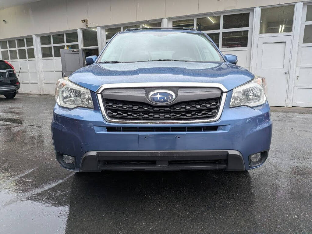 2016 SUBARU Forester