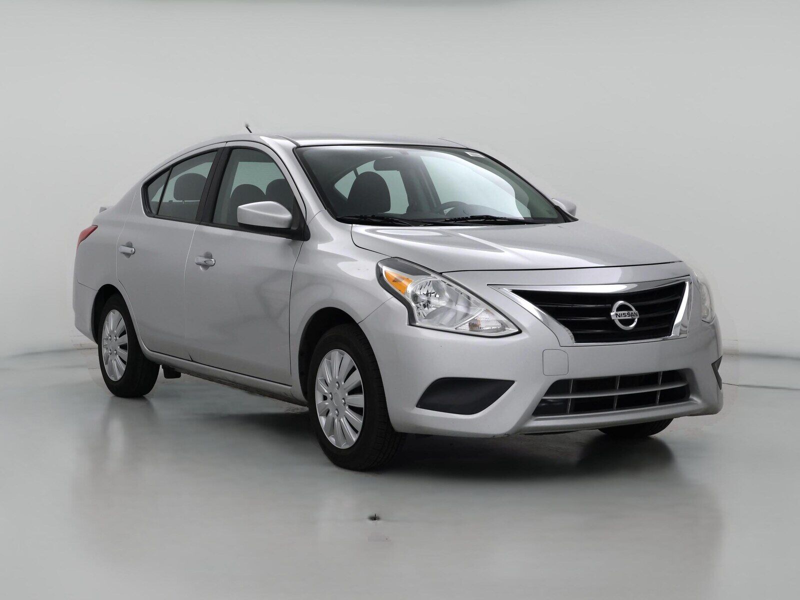 2017 NISSAN Versa