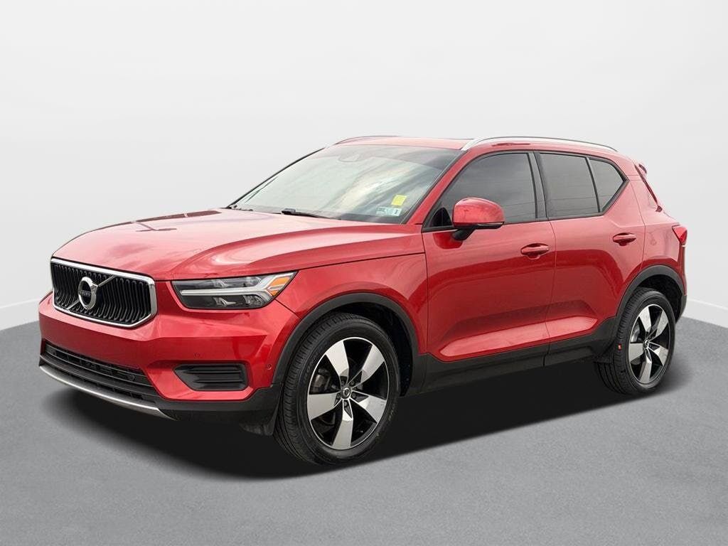 2019 VOLVO XC40