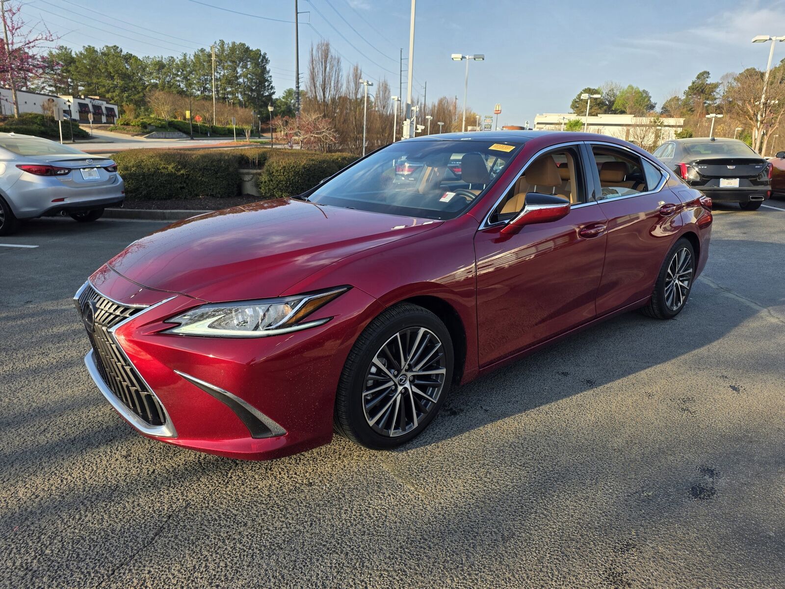 2025 LEXUS ES