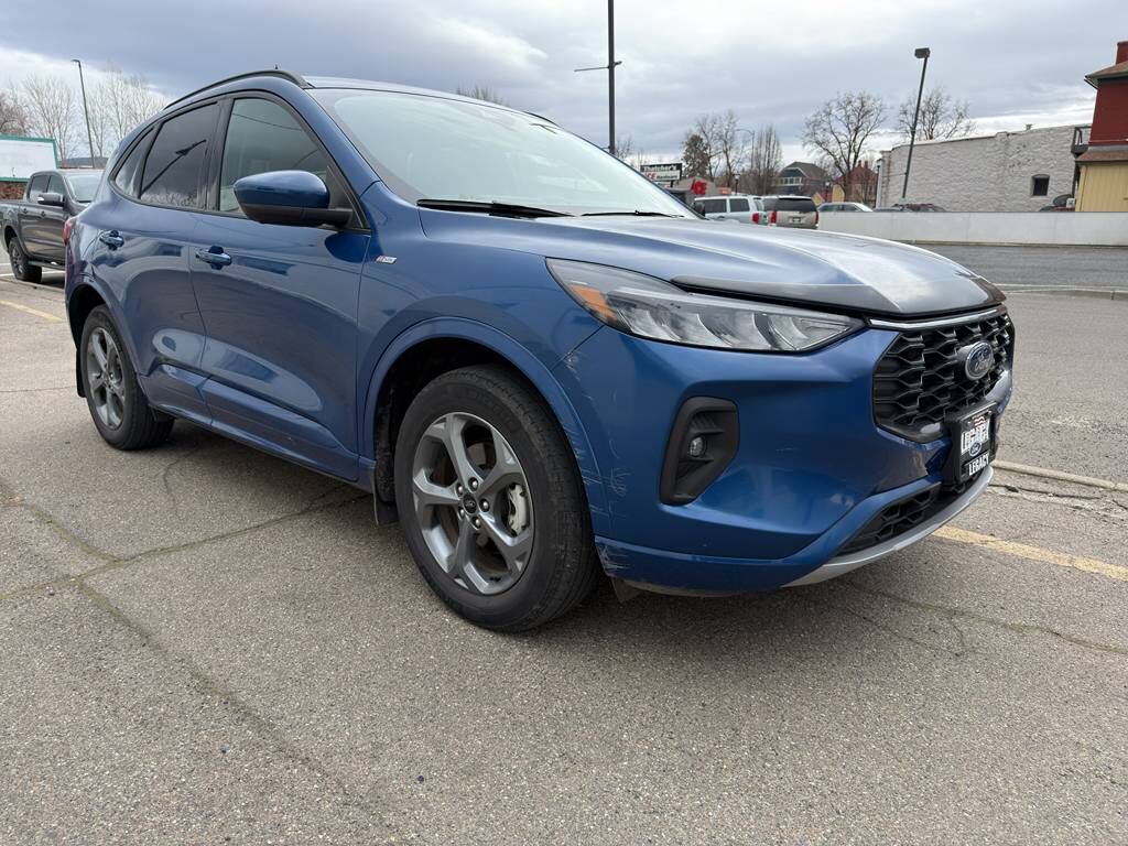 2023 FORD Escape
