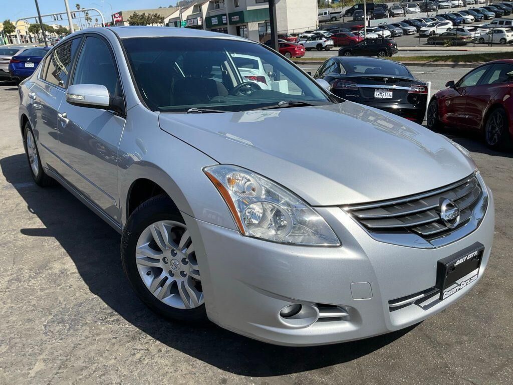 2010 NISSAN Altima