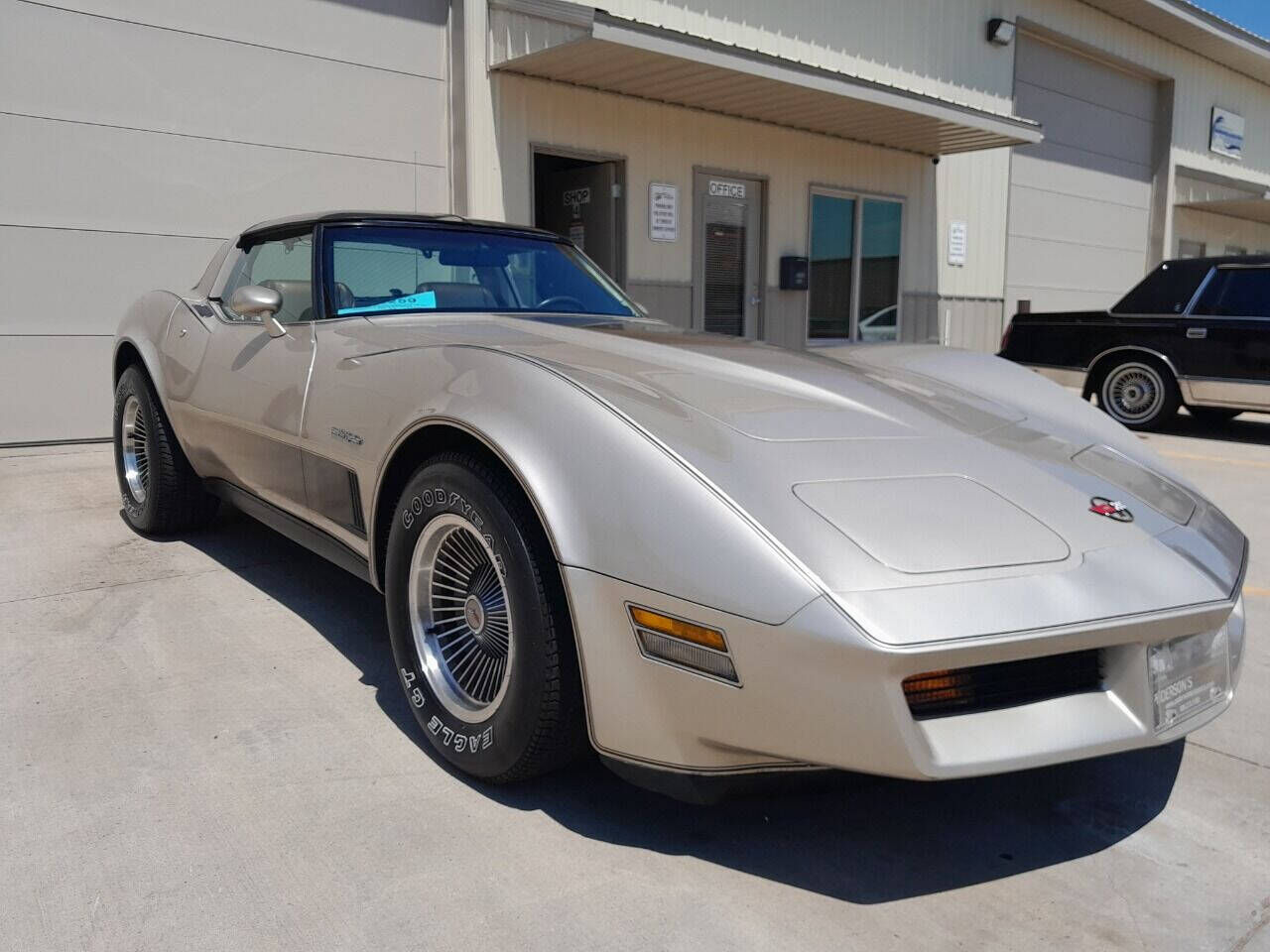 1982 CHEVROLET Corvette