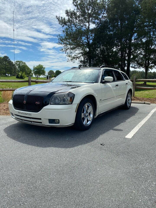 2005 DODGE Magnum
