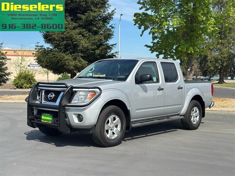 2012 NISSAN Frontier