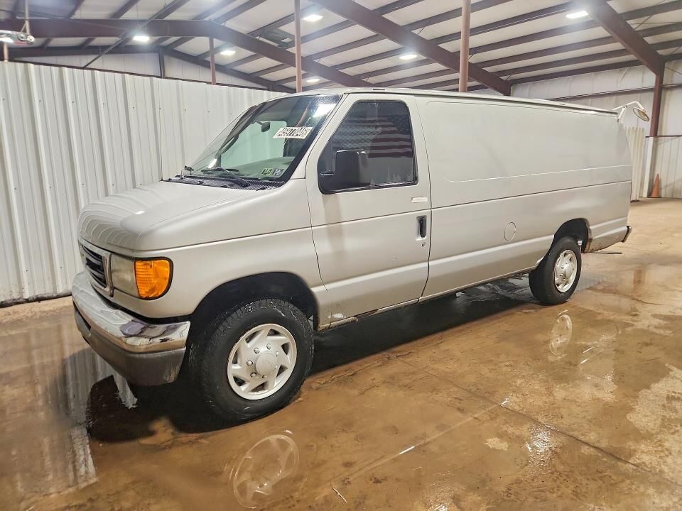 2005 FORD E-250
