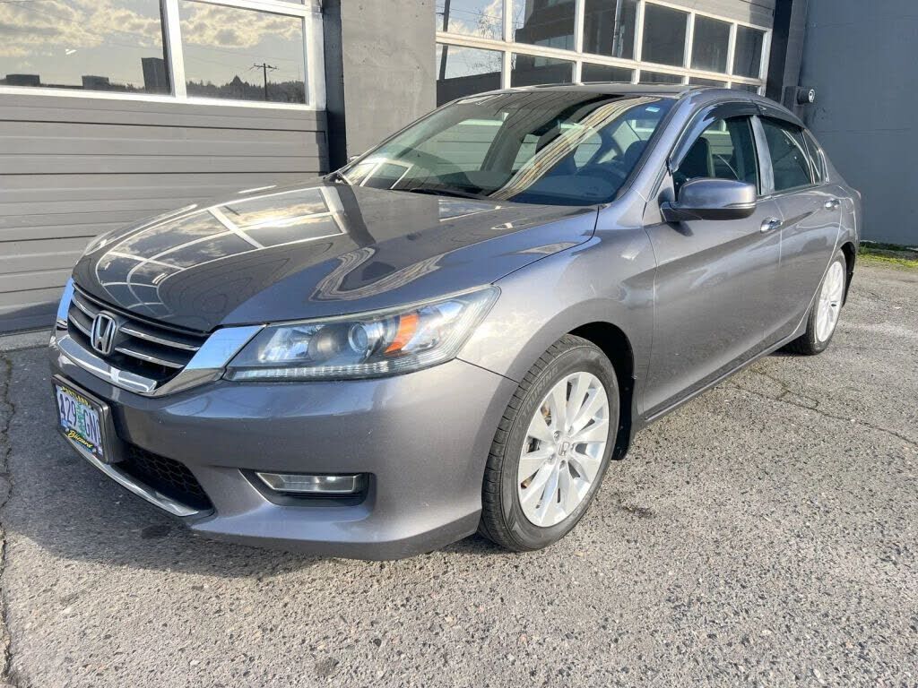 2013 HONDA Accord