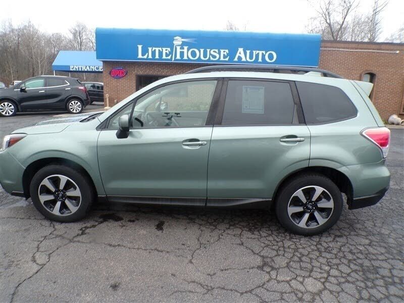 2018 SUBARU Forester