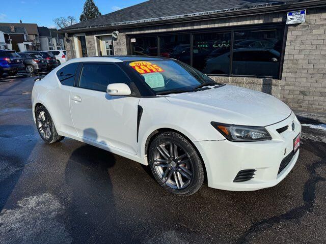 2013 TOYOTA SCION