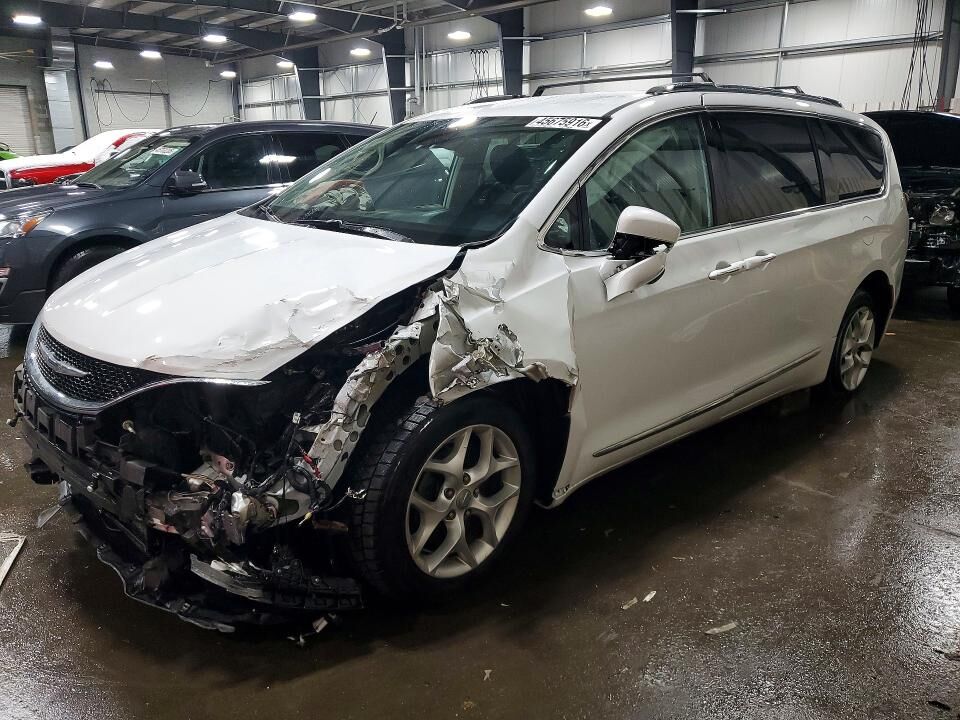 2017 CHRYSLER Pacifica