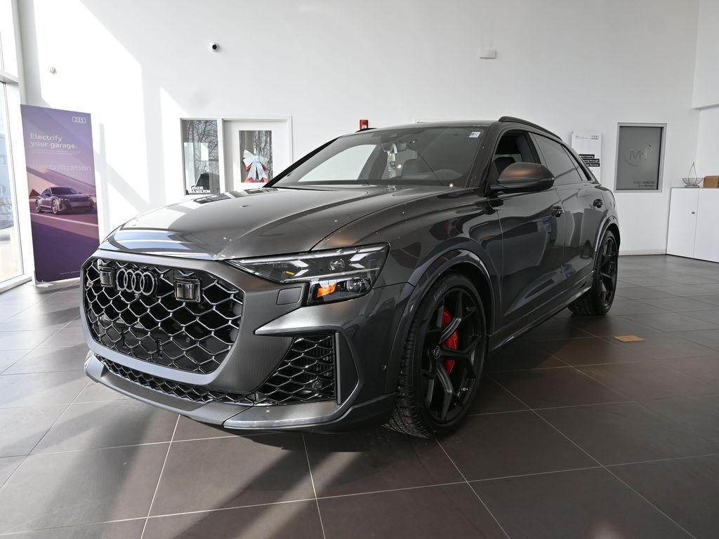 2026 AUDI RS Q8