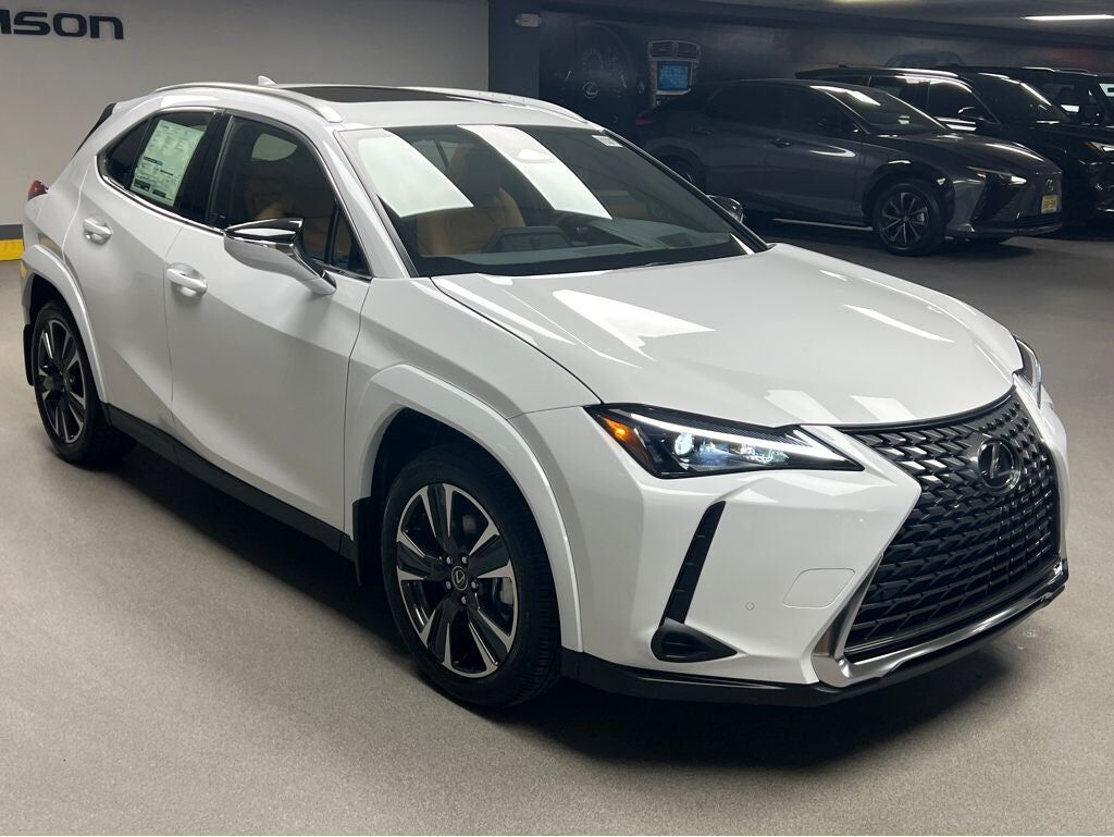 2026 LEXUS UX