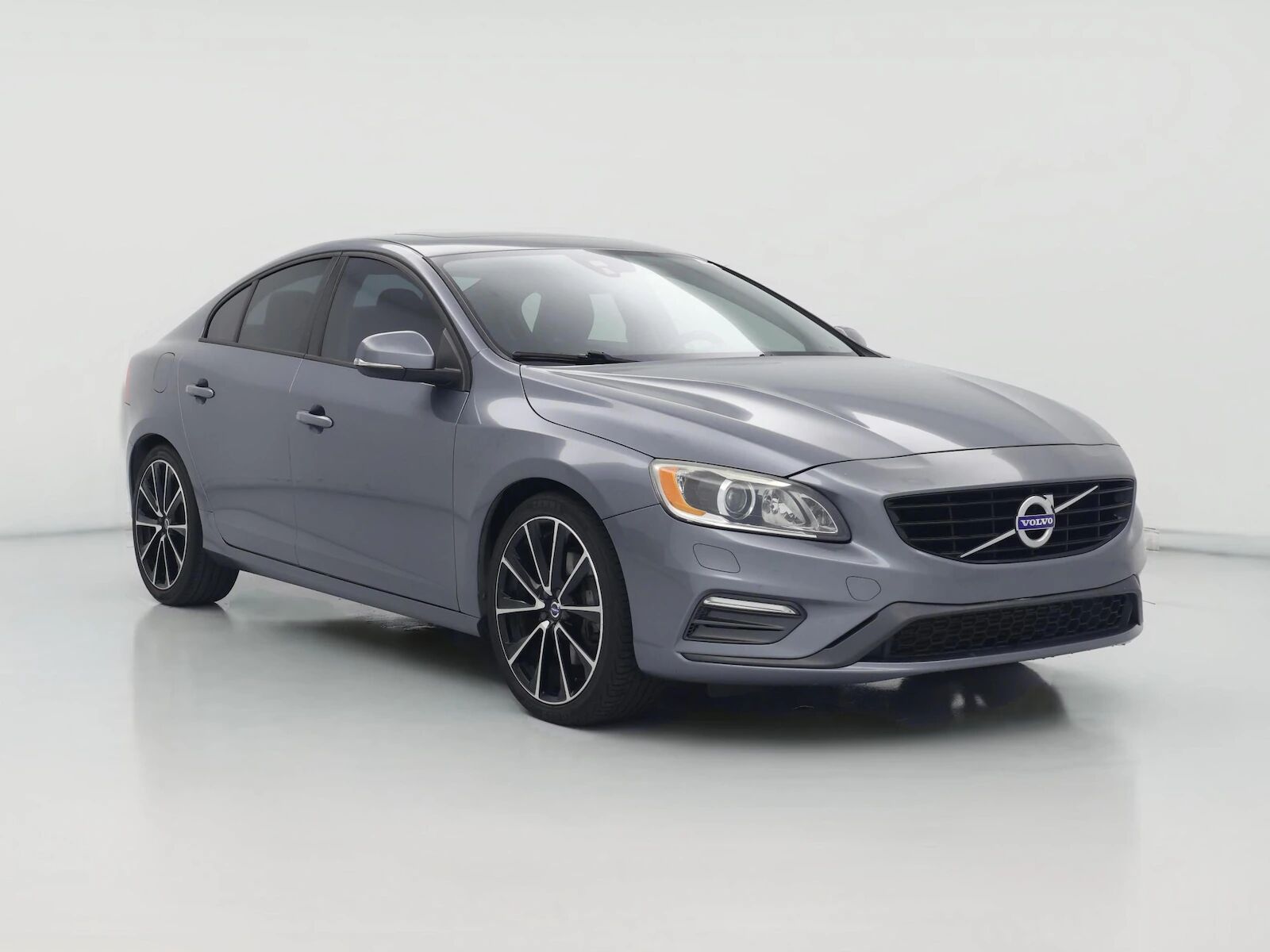 2018 VOLVO S60