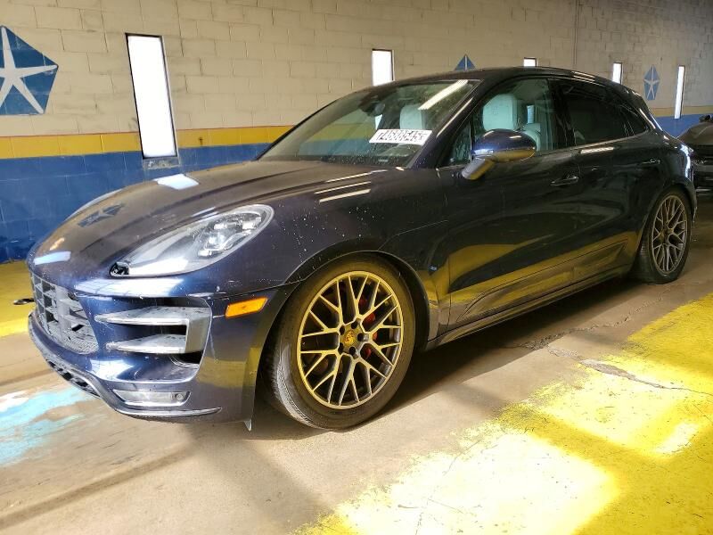 2018 PORSCHE Macan