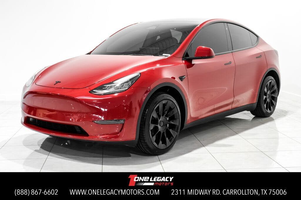 2023 TESLA Model Y
