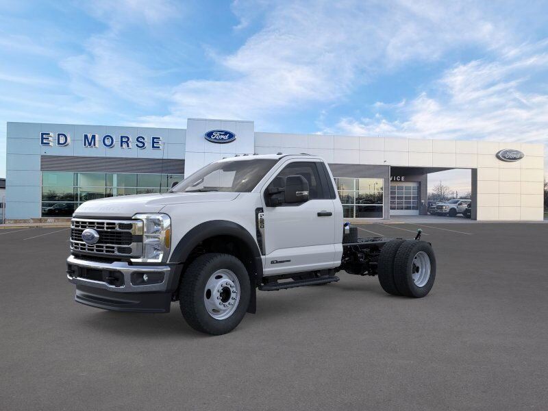 2025 FORD F-550