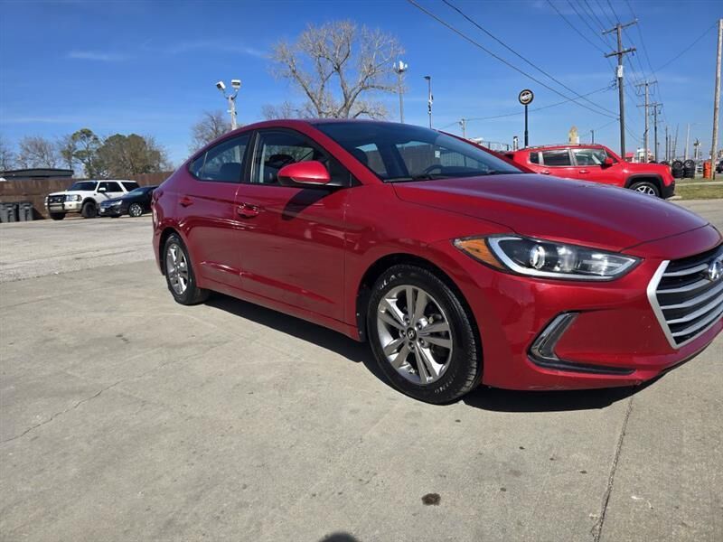 2018 HYUNDAI Elantra