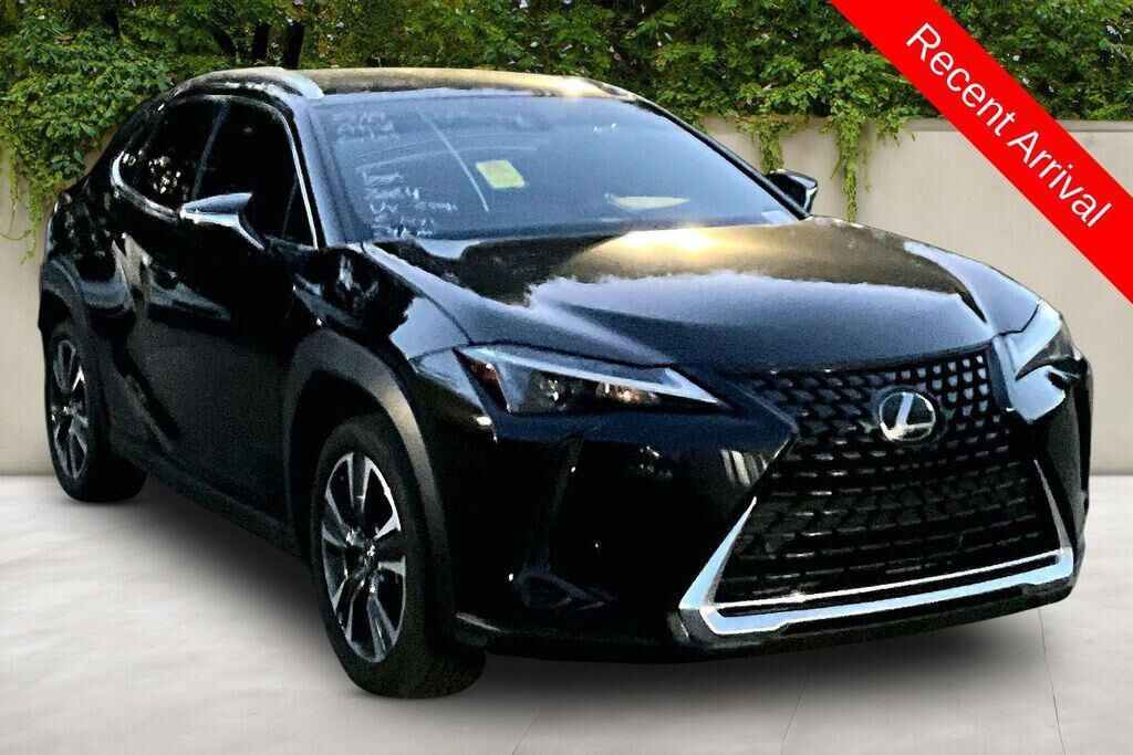 2024 LEXUS UX