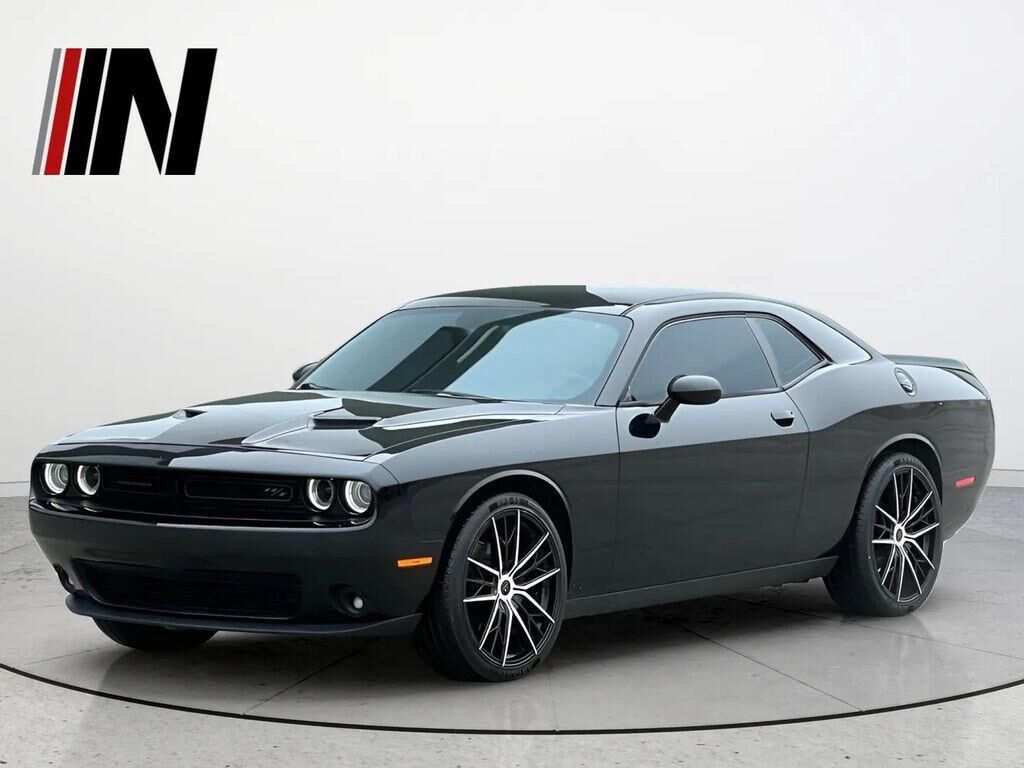 2016 DODGE Challenger
