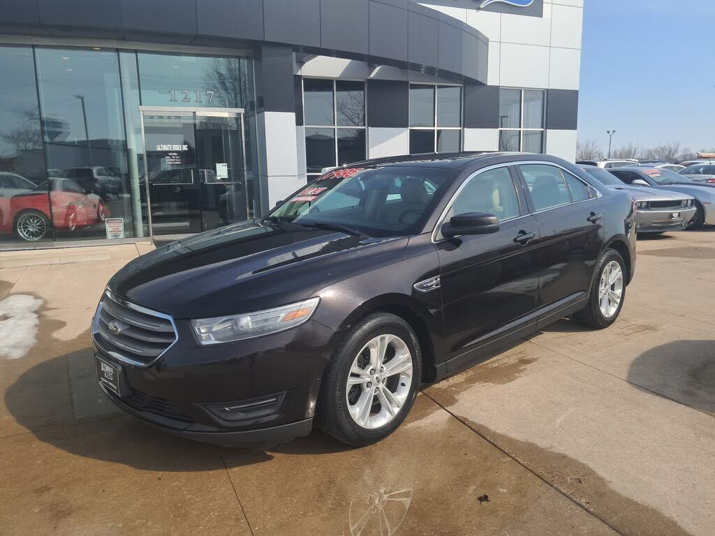 2014 FORD Taurus