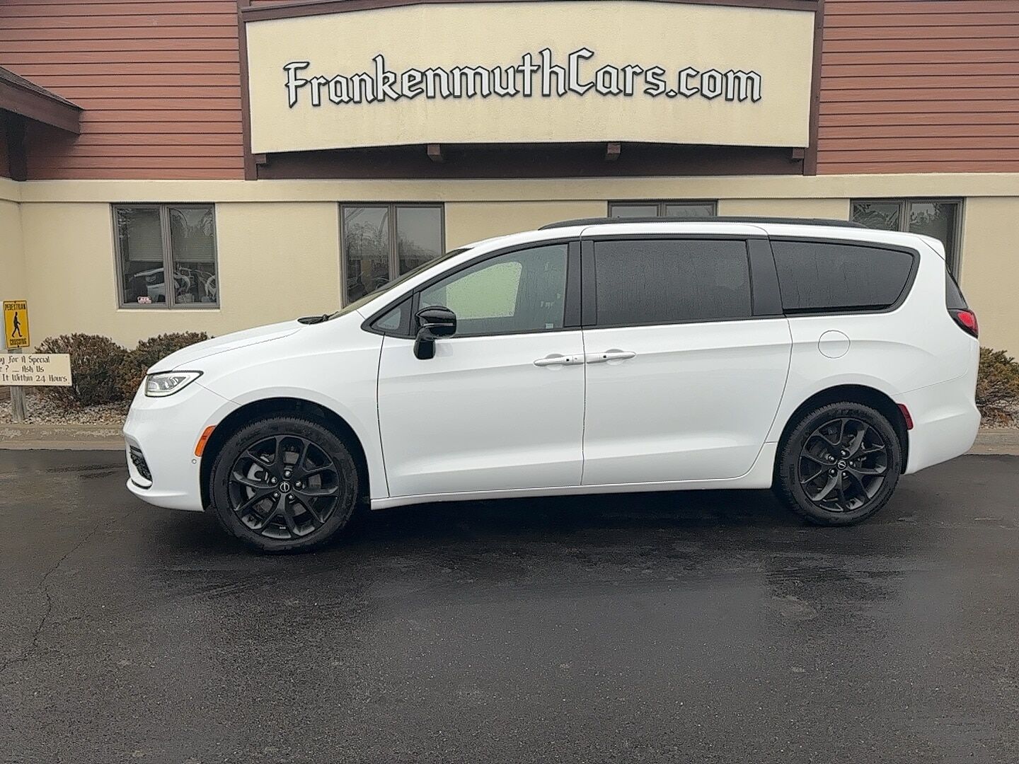 2026 CHRYSLER Pacifica