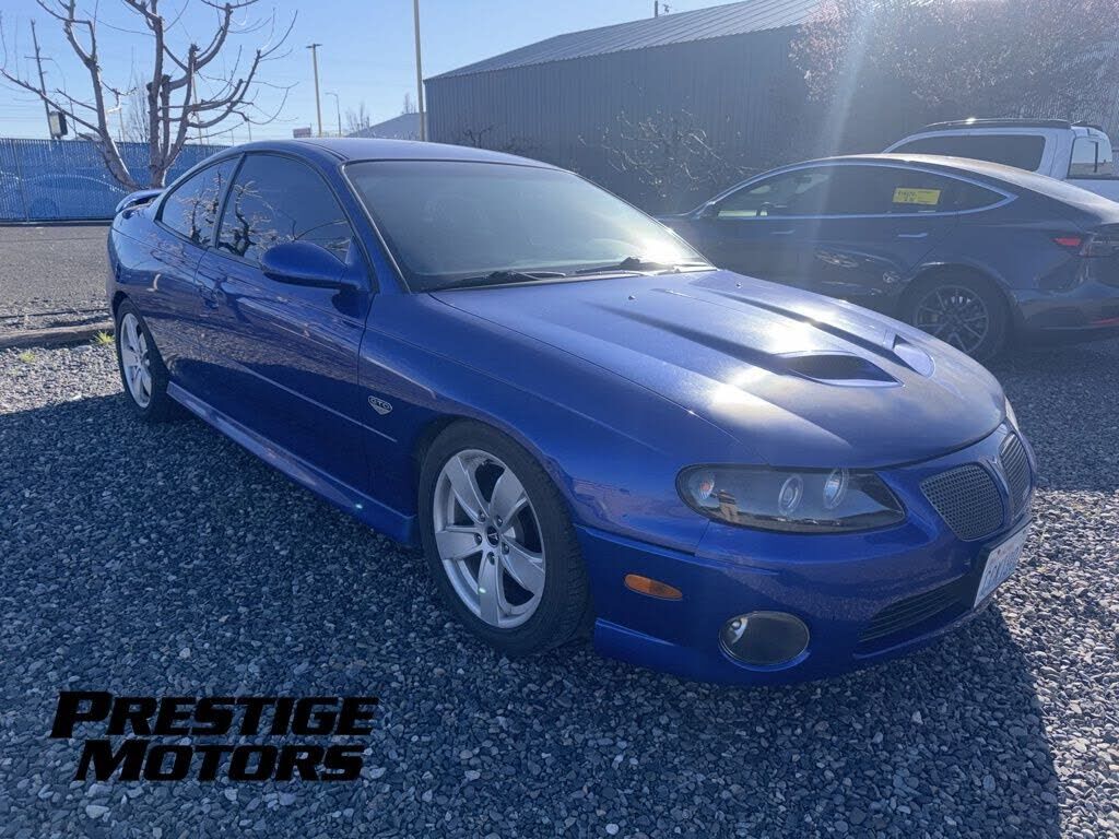 2005 PONTIAC GTO
