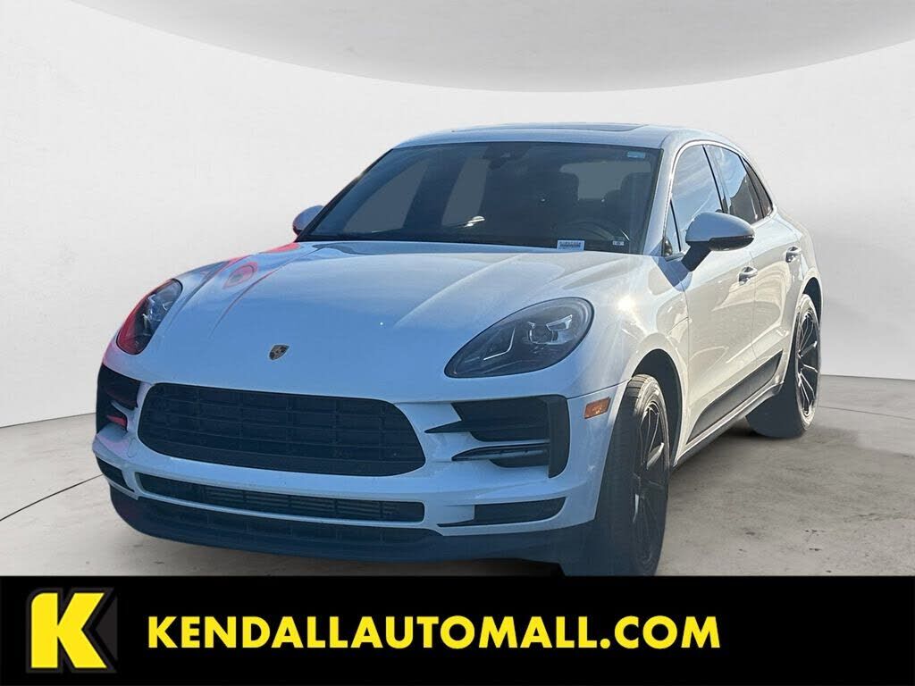 2020 PORSCHE Macan