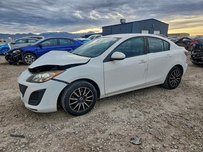 2011 MAZDA Mazda3