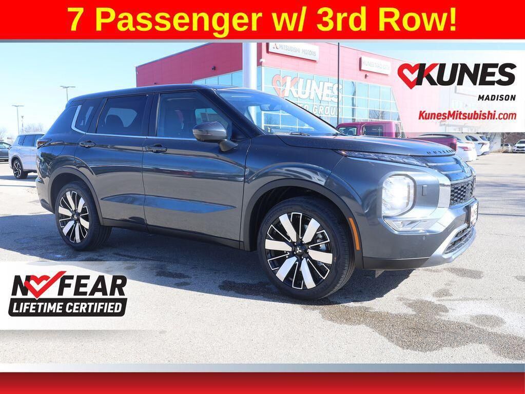 2026 MITSUBISHI Outlander