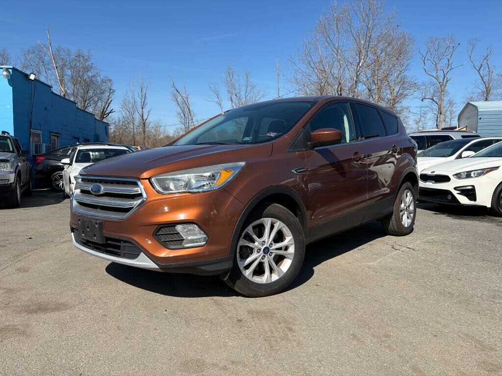2017 FORD Escape