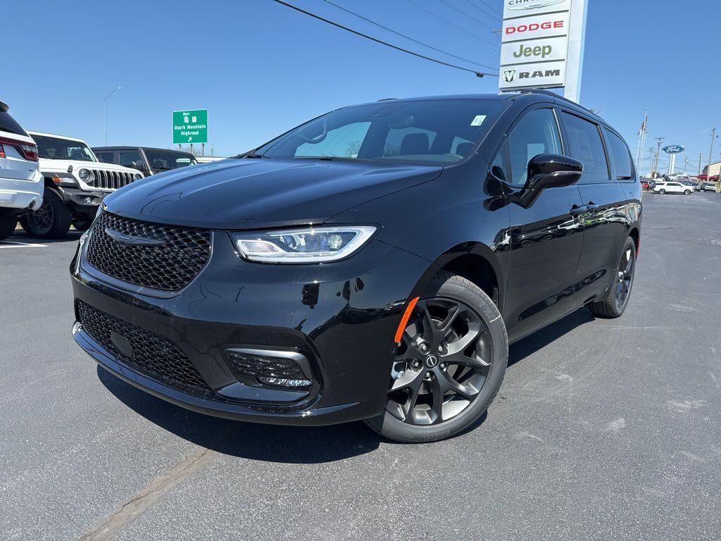 2026 CHRYSLER Pacifica