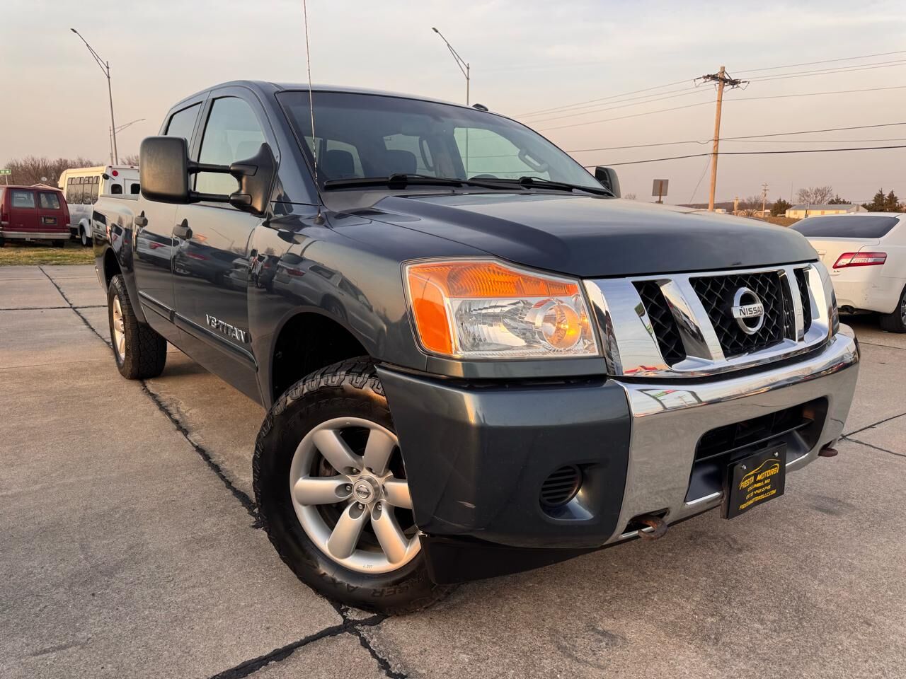 2014 NISSAN Titan