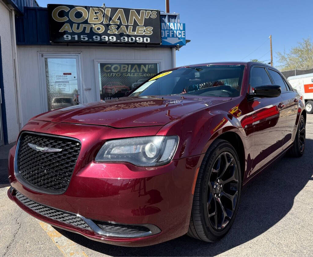 2019 CHRYSLER 300