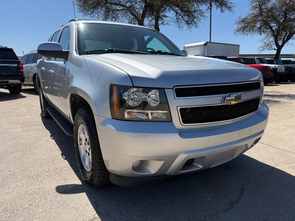 2011 CHEVROLET Avalanche
