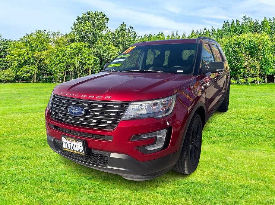 2017 FORD Explorer