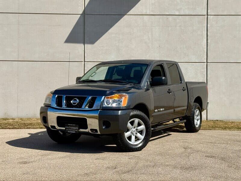 2012 NISSAN Titan