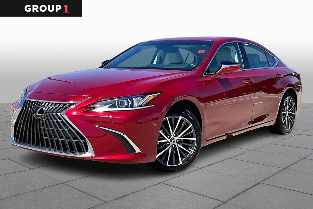 2025 LEXUS ES