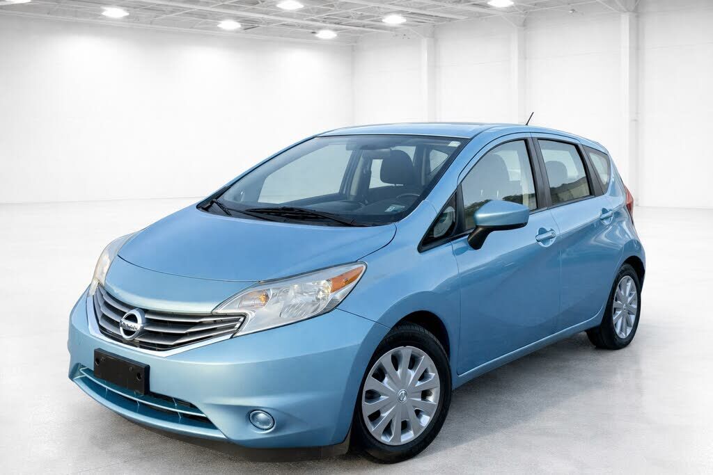 2015 NISSAN Versa