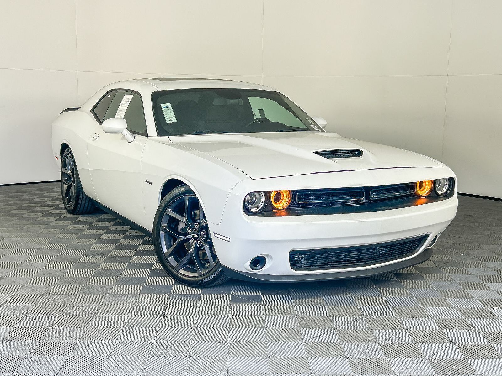 2019 DODGE Challenger