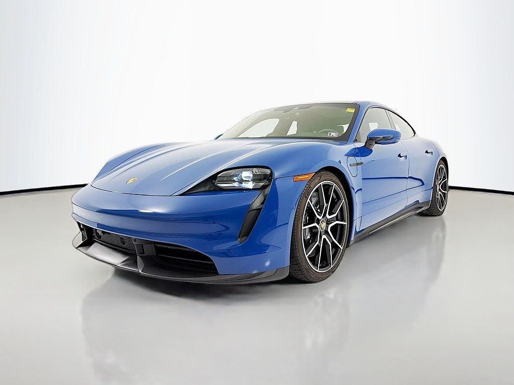 2024 PORSCHE Taycan